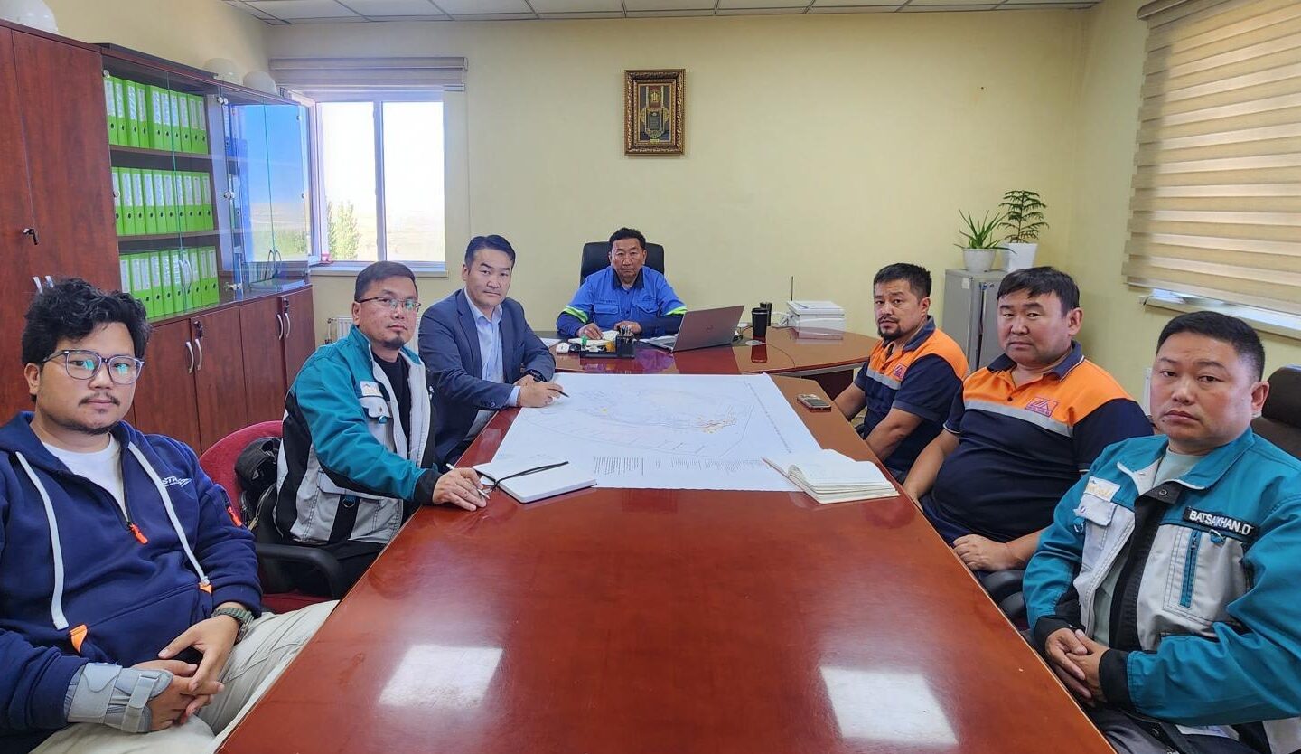 Шивээ-Овоогийн уурхайд олон улсын стандартын дагуу нөөц тогтоох 2, 3 шатны хайгуулын ажил эхэллээ